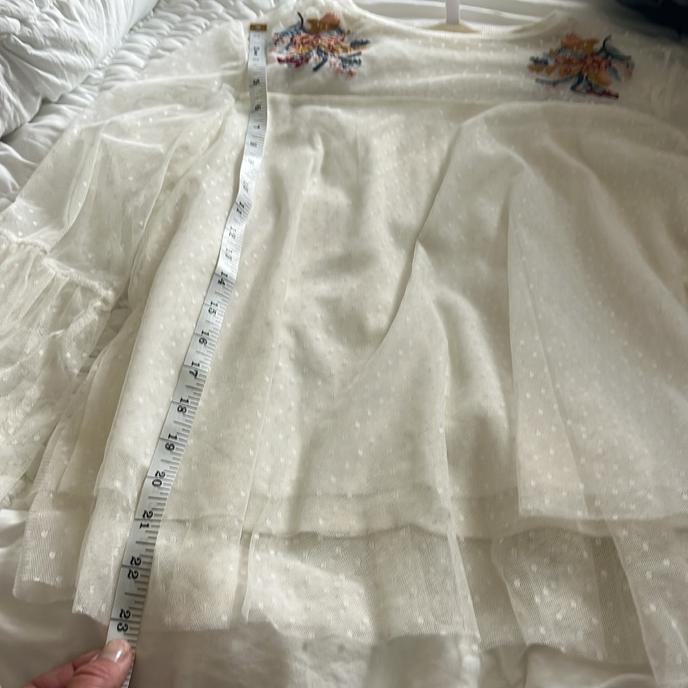 ***On hold***Xhilaration // Embroidered Sheer Cream Top size Medium - Picture 10 of 12